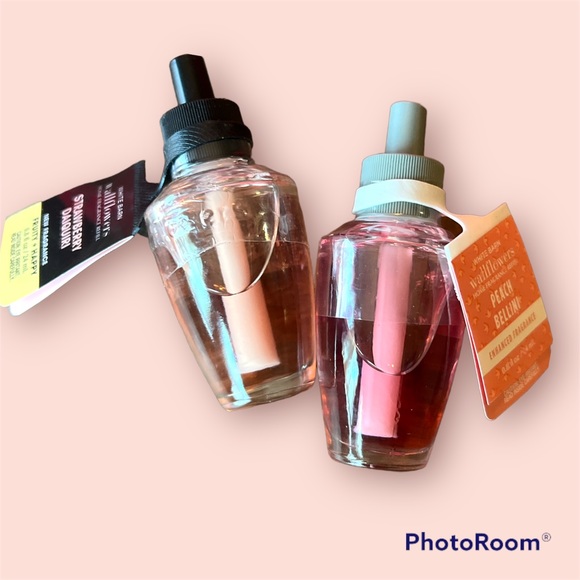 Bath & Body Works Other - NWT Bath and body works wallflowers refills